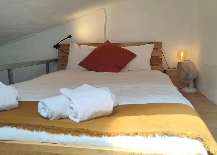 Boho Bispo Apartment *